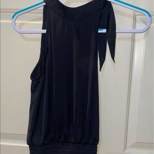 BLACK TIED FLOWY TANK-TOP